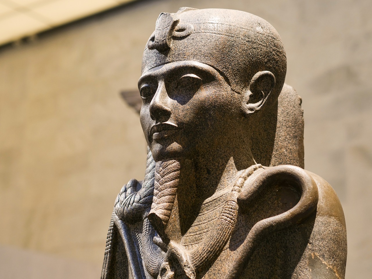 The Multifaceted Role of Khonsu in Ancient Egyptian Mythology